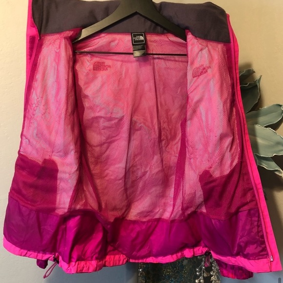 The North Face Vibrant Pink Floral Raincoat - Picture 6 of 10